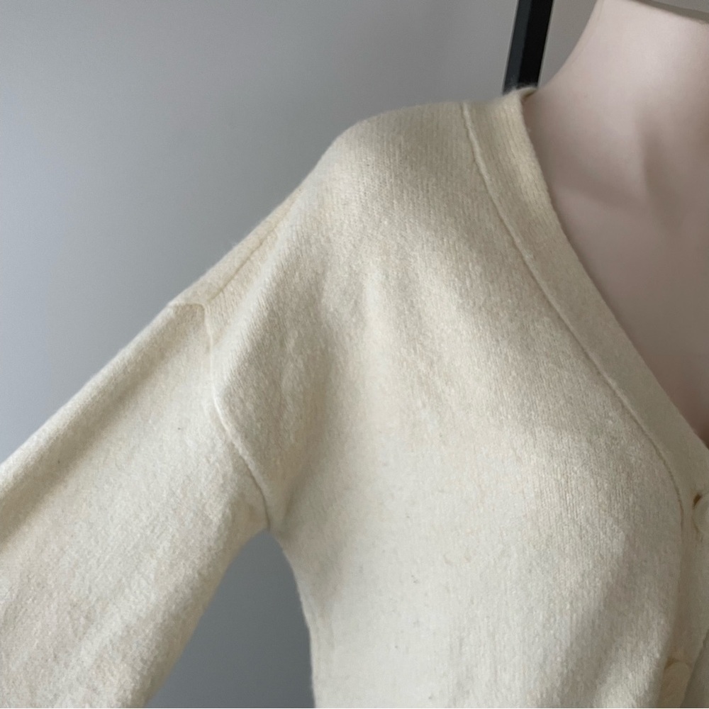 Dynamite Wide Sleeve Cropped Cardigan Sweater SOFT Cream Size XL - Picture 4 of 7